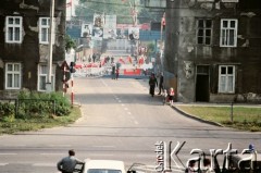 Sierpień 1988, Gdańsk, Polska.
Regionalna Komisja Koordynacyjna NSZZ „Solidarność” wezwała do rozpoczęcia strajku w całym Regionie Gdańskim. 