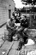 Sierpień 1988, Gdańsk, Polska.
Regionalna Komisja Koordynacyjna NSZZ „Solidarność” wezwała do rozpoczęcia strajku w całym Regionie Gdańskim. 