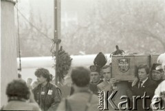 3.11.1984, Warszawa, Polska.
Pogrzeb księdza Jerzego Popiełuszki w kościele św. Stanisława Kostki. 
Fot. Jerzy Szot, zbiory Ośrodka KARTA