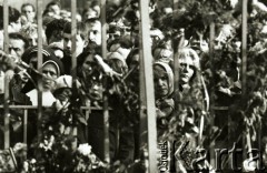 3.11.1984, Warszawa, Polska.
Pogrzeb księdza Jerzego Popiełuszki w kościele św. Stanisława Kostki. 
Fot. Jerzy Szot, zbiory Ośrodka KARTA
