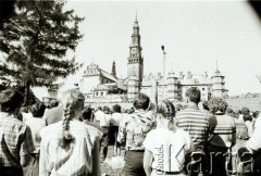 1986, Częstochowa, Polska.

Pielgrzymi na Jasnej Górze.

Fot. Jerzy Szot, zbiory Ośrodka KARTA
