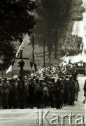1986, Polska.

Pielgrzymi w drodze na Jasną Górę.

Fot. Jerzy Szot, zbiory Ośrodka KARTA