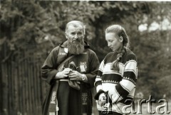 1986, Polska.

Spowiedź na trasie pielgrzymki na Jasną Górę.

Fot. Jerzy Szot, zbiory Ośrodka KARTA