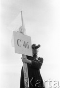 13.06.1987, Łódź, Polska.
Msza święta na lotnisku Łódź-Lublinek w czasie trzeciej pielgrzymki Ojca Świętego Jana Pawła II do Polski. 
Fot. Jerzy Szot, zbiory Ośrodka KARTA