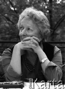 Lata 90-te, Polska.
Wisława Szymborska - poetka, laureatka Nagrody Nobla w dziedzinie literatury (1996 r.)
Fot. Jerzy Szot, zbiory Ośrodka KARTA