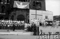 17.05.1981, Kraków, Polska
Msza święta w intencji zdrowia Jana Pawła II po nieudanym zamachu w Watykanie.
Fot. Piotr Dylik, zbiory Ośrodka KARTA