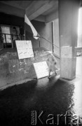 16.02.1981, Kraków, Polska.
Strajk w Akademii Górniczo-Hutniczej. Głównym postulatem studentów była rejestracja Niezależnego Zrzeszenia Studentów.
Fot. Piotr Dylik, zbiory Ośrodka Karta.