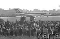 23.06.1983, Kraków, Polska.
Pożegnanie Ojca Świętego na krakowskim lotnisku Balice. 
Fot. Piotr Dylik, zbiory Ośrodka KARTA