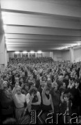 1984, Mistrzejowice, Kraków, Polska.
Msza święta za ojczyznę w kościele św. Maksymiliana Kolbe.
Fot. Piotr Dylik, zbiory Ośrodka KARTA