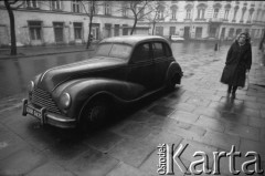 1985, Kraków, Polska.
Zabytkowy samochód.
Fot. Piotr Dylik, zbiory Ośrodka KARTA