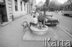 1989, Kraków, Polska.
Scena uliczna.
Fot. Piotr Dylik, zbiory Ośrodka KARTA
