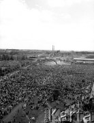 06.06.1991, Olsztyn, Polska.
IV pielgrzymka Jana Pawła II do Polski. Msza święta na błoniach stadionu.
Fot. Piotr Dylik, zbiory Ośrodka KARTA