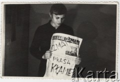 Marzec 1968, Warszawa, Polska.
Wydarzenia marcowe na Politechnice Warszawskiej - student z 