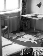 13.12.1981, Gdańsk, Polska.
Wprowadzenie stanu wojennego. Zdemolowane pomieszczenie w siedzibie NSZZ 