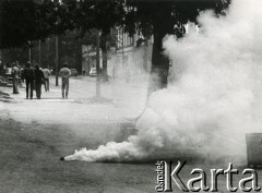 01.05.1982 lub 03.05.1982, Gdańsk-Wrzeszcz, Polska.
Puszka z rozpylonym gazem łzawiącym.
Fot. Jan Juchniewicz, zbiory Ośrodka KARTA