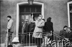 29.01.1989, Gdańsk, Polska.
Wiec przed plebanią kościoła pw. św. Brygidy.
Fot. Jan Juchniewicz, zbiory Ośrodka KARTA