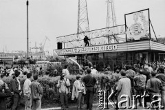 12.05.1989, Gdańsk, Polska.
Uroczystość przywrócenia Gdańskiej Stoczni 