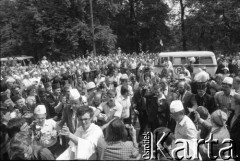 28.06.1981, Poznań, Polska.
25. rocznica Poznańskiego Czerwca. Przybycie Lecha Wałęsy na uroczystości rocznicowe.
Fot. Witold Górka, zbiory Ośrodka KARTA