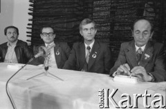 Czerwiec 1981, Poznań, Polska.
Obchody 25. rocznicy Czerwca 1956. Uczestnicy dyskusji (od lewej: NN, Zdzisław Rozwalak, NN, Stanisław Matyja) podczas prezentacji książki pt. 