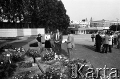 Wrzesień 1981, Gdańsk, Polska.
Składanie wieńców pod Pomnikiem Poległych Stoczniowców 1970. Fotografia wykonana podczas obrad I Krajowego Zjazdu Delegatów NSZZ 