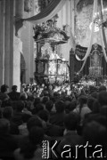 5.09.1981, Gdańsk-Oliwa, Polska.
Msza święta celebrowana przez prymasa kardynała Józefa Glempa w katedrze oliwskiej na kilka godzin przed rozpoczęciem obrad pierwszej tury I Krajowego Zjazdu Delegatów NSZZ 
