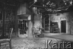 Kwiecień 1982, Łódź, Polska.
Teatr im. Stefana Jaracza. Przedstawienie: 