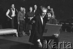 Październik 1985, Kraków, Polska.
Teatr im. Juliusz Słowackiego. Przedstawienie: Oni, Stanisław Ignacy Witkiewicz. Reżyseria: Rudolf Zioło. Premiera 6 października 1985. Zdjęcia z prób.
Fot. Witold Górka, zbiory Ośrodka KARTA