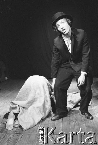Grudzień 1987, Kraków, Polska.
Teatr 38, spektakl 
