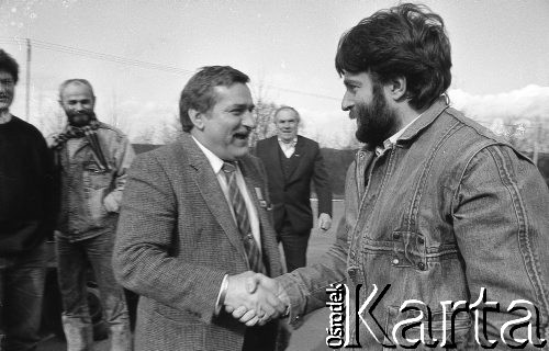 27.02.1989, Wrocław, Polska.
Wizyta Lecha Wałęsy, powitanie z Władysławem Frasyniukiem.
Fot. Mieczysław Michalak, zbiory Ośrodka KARTA