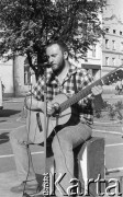 Maj 1989, Wrocław, Polska. 
Kampania wyborcza przed wyborami parlamentarnymi. Wiesław Mielcarski na wiecu wyborczym Komitetu Obywatelskiego 