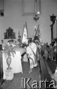 Lata 80., Częstochowa, Polska.
Pielgrzymka Ludzi Pracy na Jasną Górę, msza święta.
Fot. Mieczysław Michalak, zbiory Ośrodka KARTA