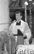 Lata 80., Częstochowa, Polska.
Pielgrzymka Ludzi Pracy na Jasną Górę, msza święta.
Fot. Mieczysław Michalak, zbiory Ośrodka KARTA