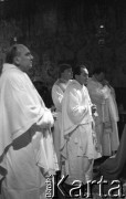 Lata 80., Częstochowa, Polska.
Pielgrzymka Ludzi Pracy na Jasną Górę, 2. z lewej ksiądz Stanisław Małkowski.
Fot. Mieczysław Michalak, zbiory Ośrodka KARTA