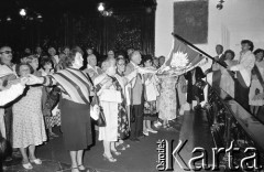 Lata 80., Wrocław, Polska.
Msza święta za ojczyznę w kościele pw. św. Klemensa Dworzaka. 
Fot. Mieczysław Michalak, zbiory Ośrodka KARTA
