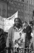 26.02.1990, Wrocław, Polska.
Festyn afrykańskich studentów z okazji uwolnienia Nelsona Mandeli. 
Fot. Mieczysław Michalak, zbiory Ośrodka KARTA