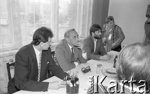 25.05.1990, Wrocław, Polska.
Wizyta premiera Tadeusza Mazowieckiego. Spotkanie w siedzibie Zarządu Regionu Dolny Śląsk NSZZ 
