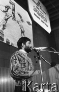 26-27.10.1990, Wrocław, Polska.
Władysław Frasyniuk przemawia podczas obrad III Walnego Zebrania Delegatów NSZZ 