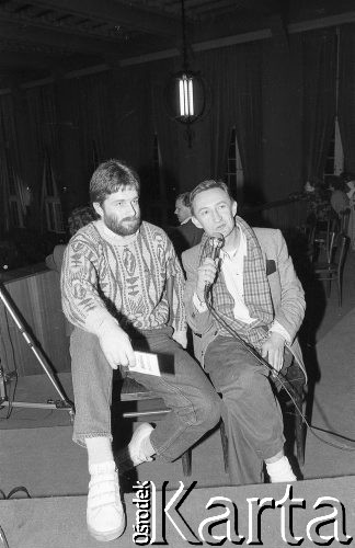 26-27.10.1990, Wrocław, Polska.
Władysław Frasyniuk i Józef Pinior podczas obrad III Walnego Zebrania Delegatów NSZZ 