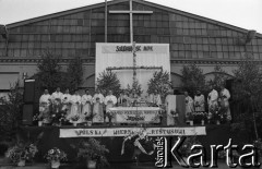 1990, Wrocław, Polska.
Msza święta podczas obchodów 10-lecia NSZZ 