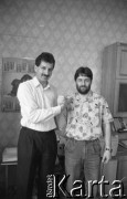 1990, Wrocław, Polska.
Władysław Frasyniuk i Rafał Dutkiewicz podczas kampanii wyborczej przed wyborami samorządowymi.
Fot. Mieczysław Michalak, zbiory Ośrodka KARTA