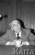 1990, Wrocław, Polska.
Tadeusz Mazowiecki podczas wizyty na Politechnice Wrocławskiej w trakcie kampanii prezydenckiej.
Fot. Mieczysław Michalak, zbiory Ośrodka KARTA
