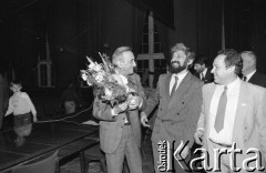1990, Wrocław, Polska.
Kampania prezydencka Tadeusza Mazowieckiego, spotkanie na Politechnice Wrocławskiej.
Fot. Mieczysław Michalak, zbiory Ośrodka KARTA