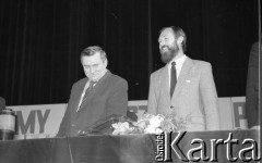 1990, Wrocław, Polska.
Kampania prezydencka. Lech Wałęsa i Tomasz Wójcik podczas spotkania z mieszkańcami miasta w Hali Ludowej.
Fot. Mieczysław Michalak, zbiory Ośrodka KARTA