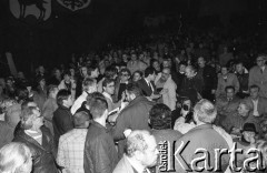 1990, Wrocław, Polska.
Kampania prezydencka. Spotkanie Lecha Wałęsy z mieszkańcami miasta.
Fot. Mieczysław Michalak, zbiory Ośrodka KARTA