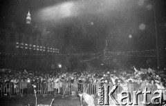 31.12.1990/1.01.1991, Wrocław, Polska.
Pierwsza zabawa sylwestrowa na Rynku.
Fot. Mieczysław Michalak, zbiory Ośrodka KARTA