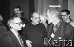 26-27.01.1991, Warszawa, Polska.
Jan Lityński, Jan Maria Rokita i Aleksander Labuda (od lewej) na I Krajowym Zjeździe Ruchu Obywatelskiego - Akcja Demokratyczna (ROAD).
Fot. Mieczysław Michalak, zbiory Ośrodka KARTA