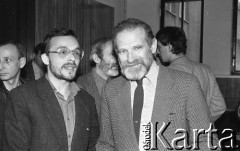26-27.01.1991, Warszawa, Polska.
Bronisław Geremek i Bartłomiej Nowotarski (od prawej) na I Krajowym Zjeździe Ruchu Obywatelskiego - Akcja Demokratyczna (ROAD).
Fot. Mieczysław Michalak, zbiory Ośrodka KARTA
