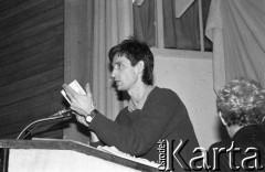 26-27.01.1991, Warszawa, Polska.
I Krajowy Zjazd Ruchu Obywatelskiego - Akcja Demokratyczna (ROAD). Przemawia Radosław Gawlik.
Fot. Mieczysław Michalak, zbiory Ośrodka KARTA