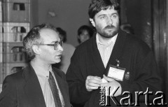 26-27.01.1991, Warszawa, Polska.
Jan Lityński (z lewej) i Władysław Frasyniuk na I Krajowym Zjeździe Ruchu Obywatelskiego - Akcja Demokratyczna (ROAD).
Fot. Mieczysław Michalak, zbiory Ośrodka KARTA