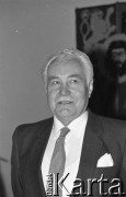 1991, Wrocław, Polska.
Ryszard Kaczorowski, prezydent RP na uchodźstwie w latach 1989-1990, podczas uroczystego przyjęcia w ratuszu.
Fot. Mieczysław Michalak, zbiory Ośrodka KARTA